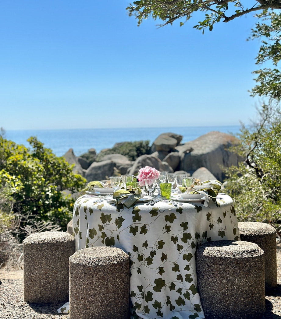 Summerill & Bishop Linen Ivy Round Tablecloth (260cm)