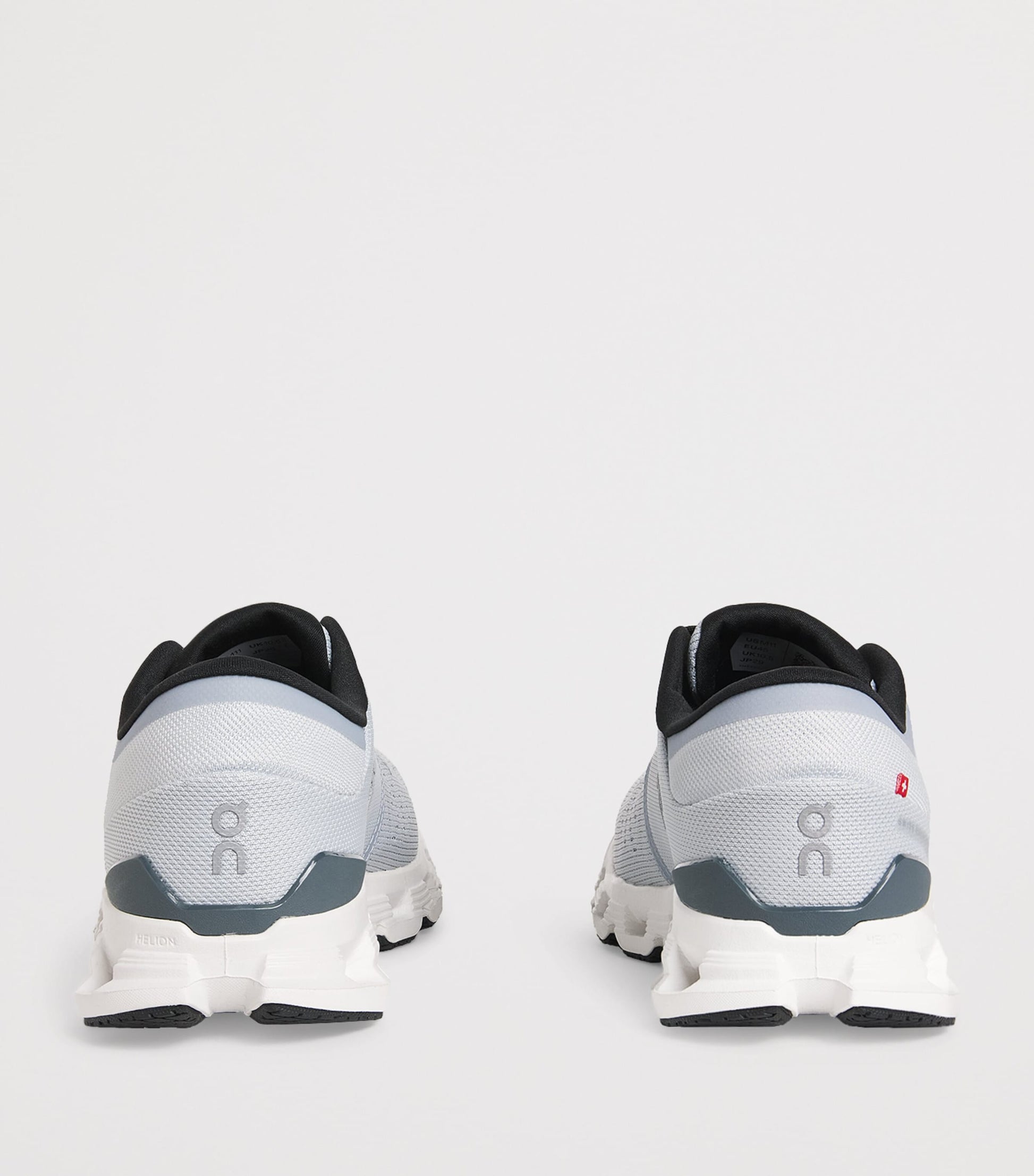 Cloud X 4 Trainers
