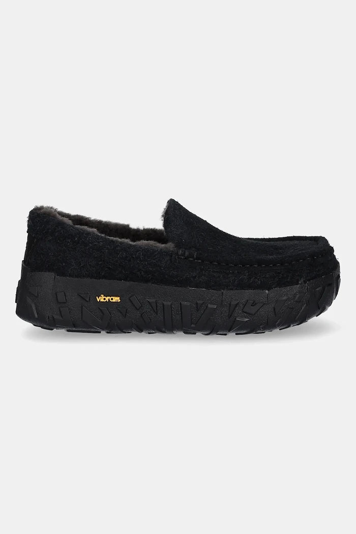 Велурени мокасини UGG Ascot Wrap Tech
