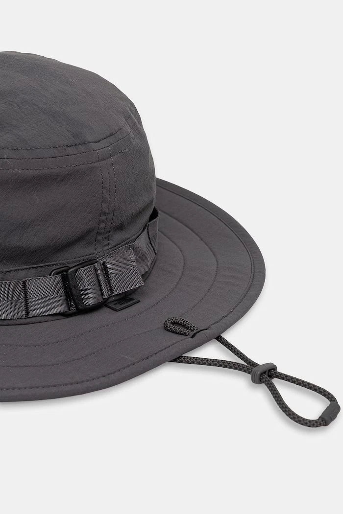 The North Face шапка идиотка CLASS V BRIMMER