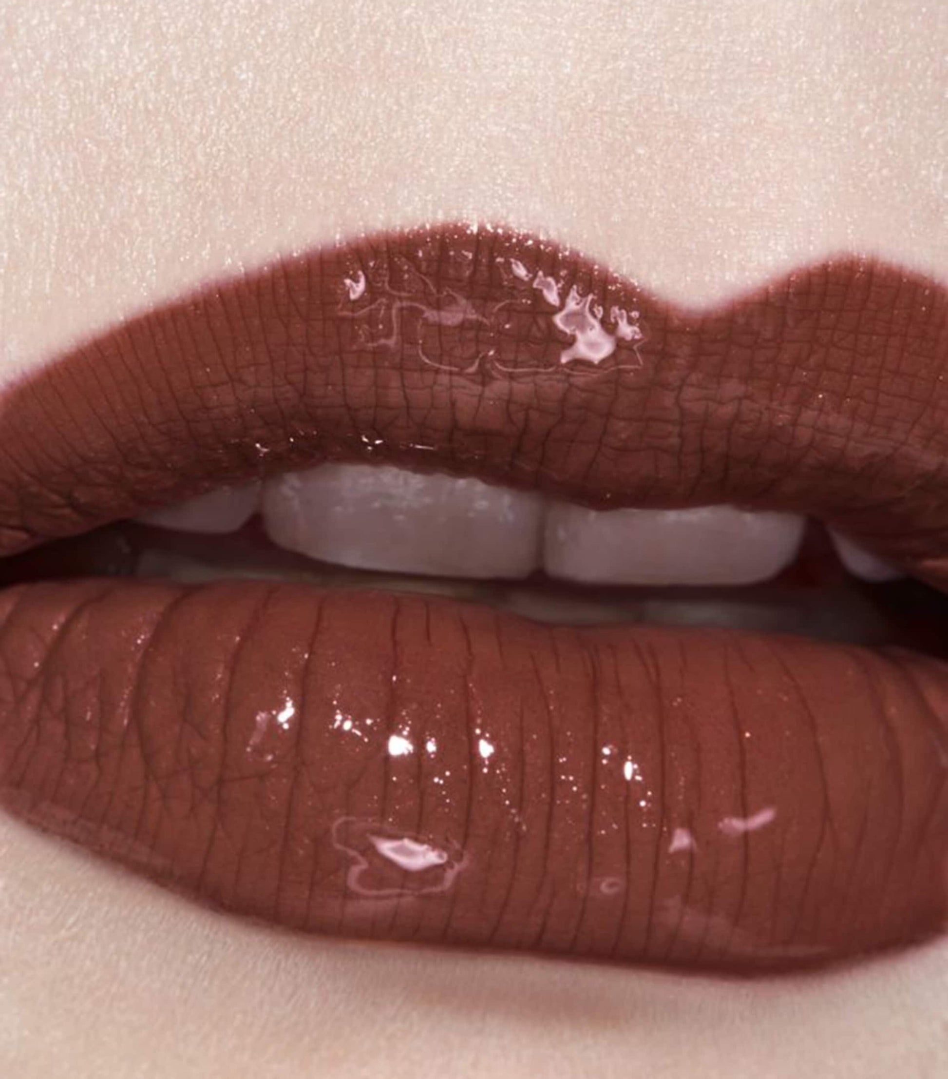 CHANEL Le Rouge Duo Ultra Tenue Liquid Lip Colour