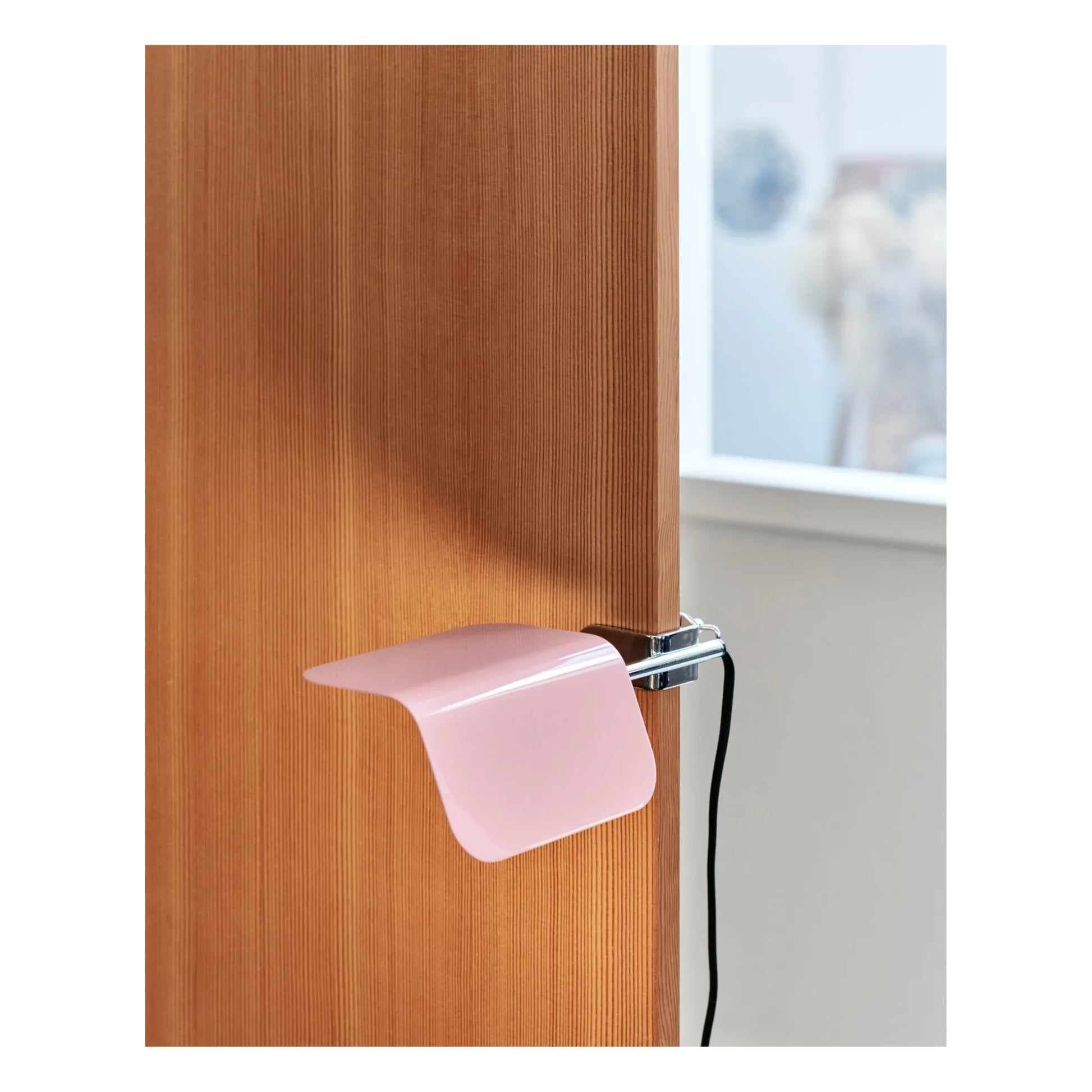 Hay - Apex clip-on lamp | Pink