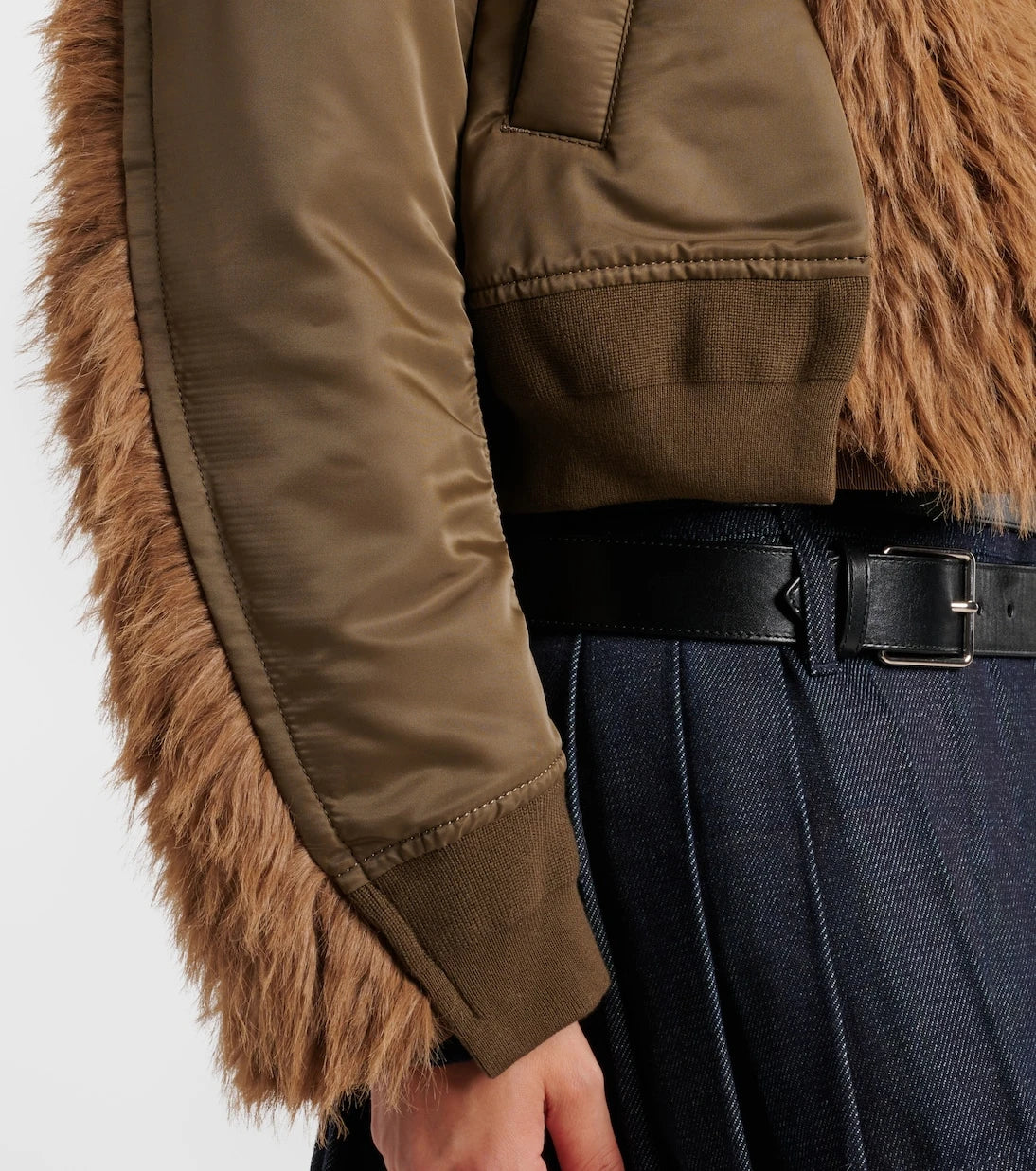 Sacai - جاكيت فني وفرو صناعي