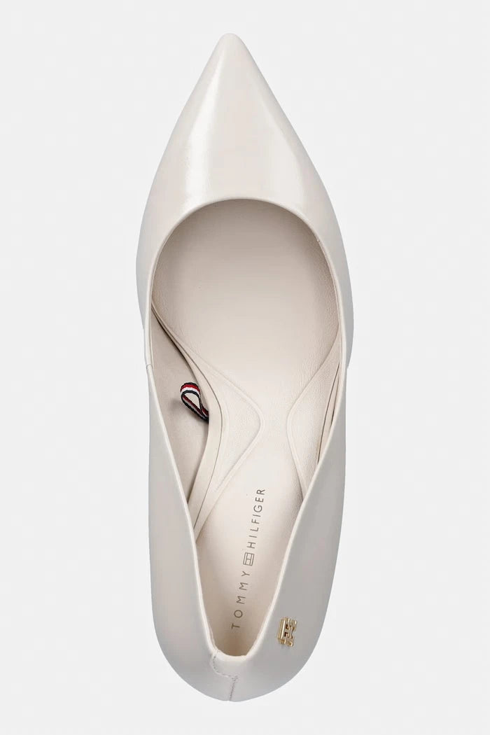 Tommy Hilfiger обувки с ток от кожа ESSENTIAL POINTED PUMP