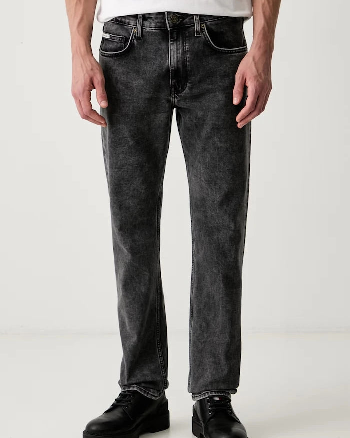Guess Jeans erkek slim fit kot pantolon