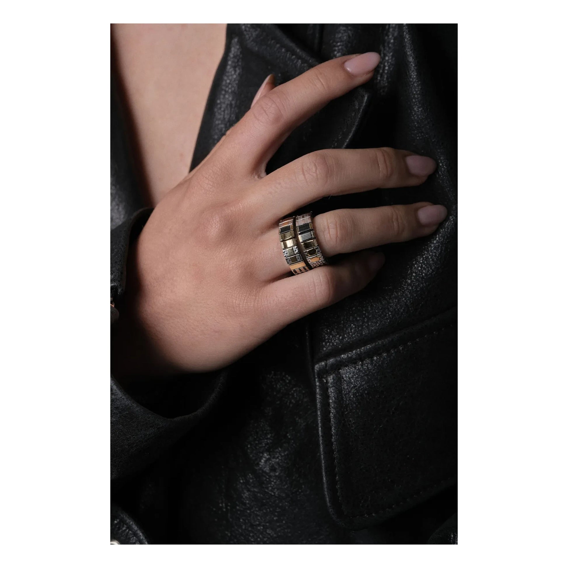 Sigal - Ring SIG 6 | Black/Gold/Silver