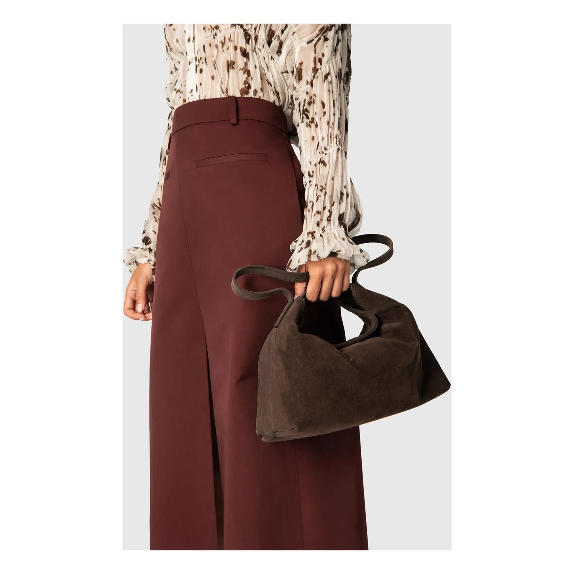 BY FAR - Bea Suède bag | Coffee