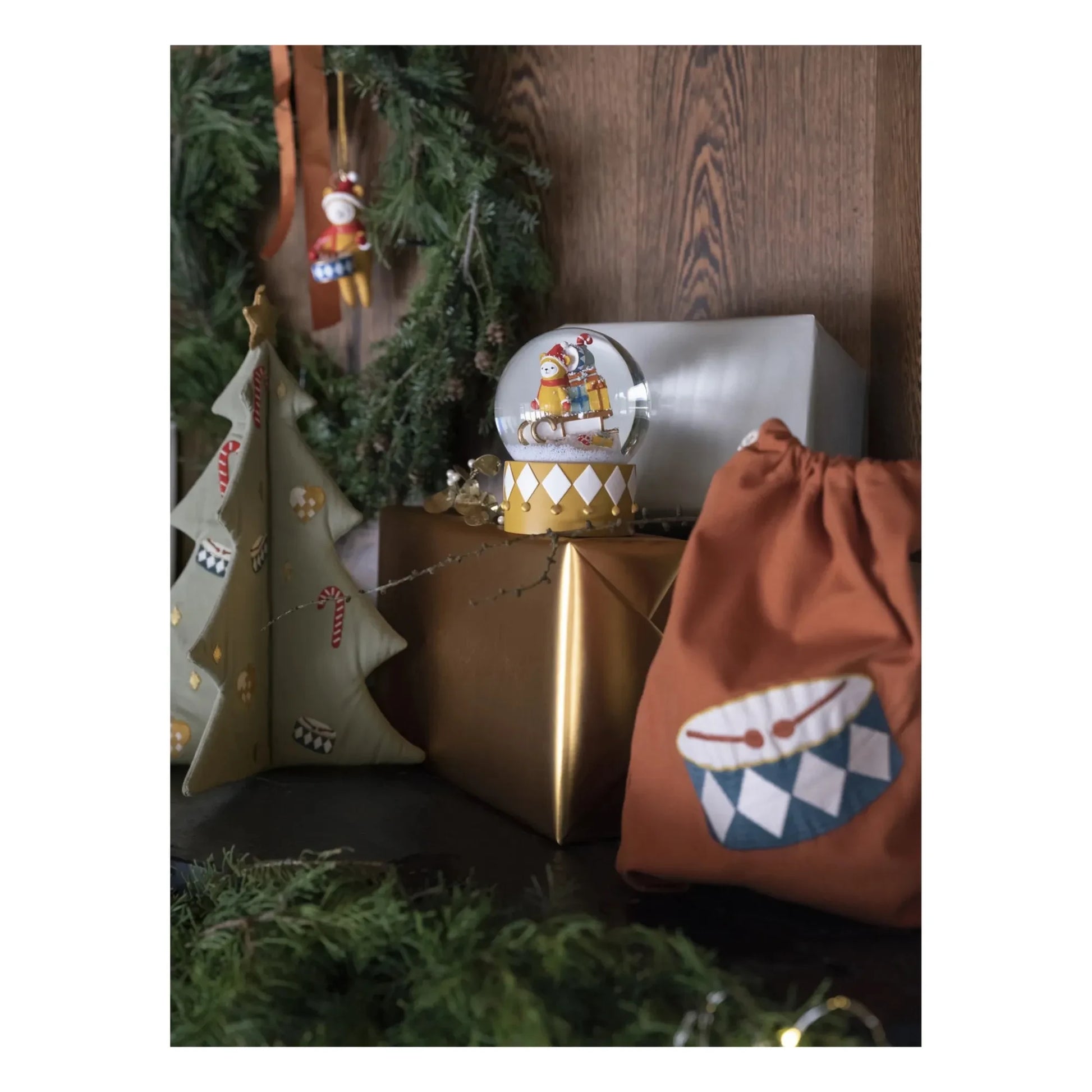 Fabelab - Sleigh Ride Snow Globe
