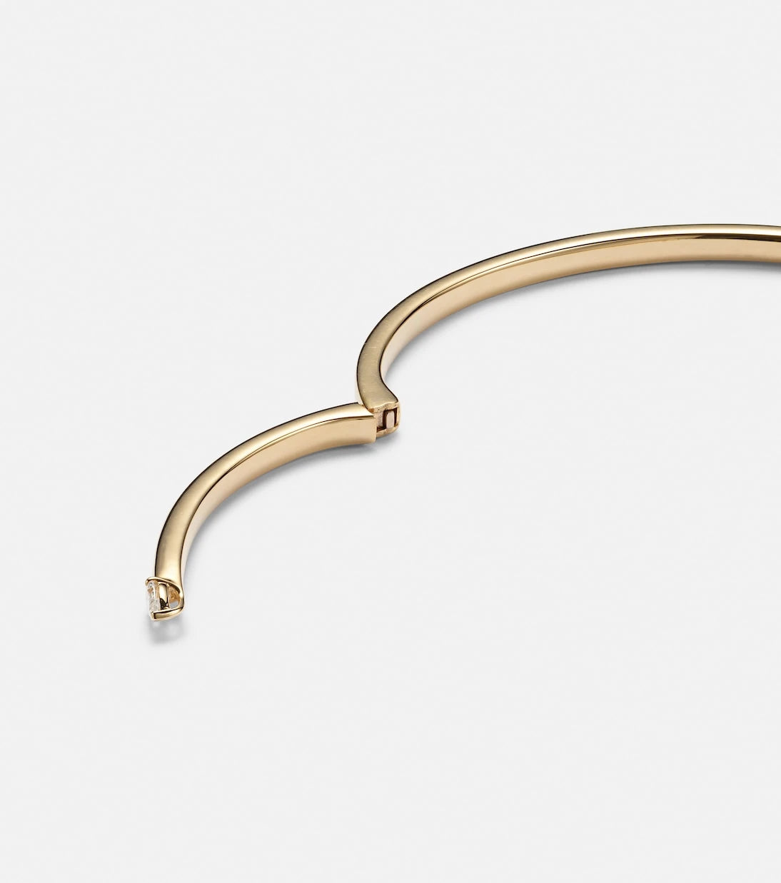 Bucherer Fine Jewellery - Inner Fire 18kt gold bangle with diamonds