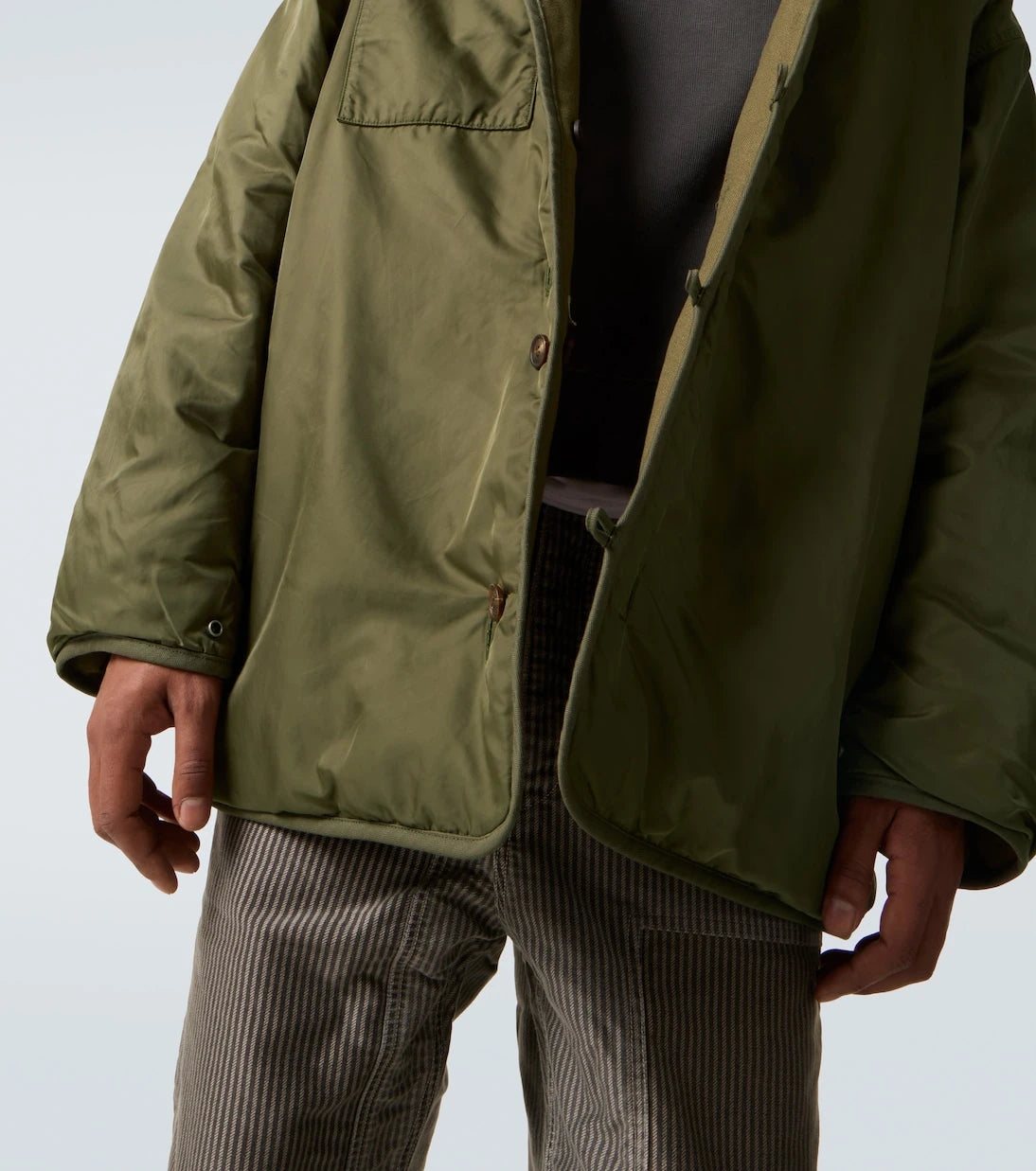فيسفيم - سترة "غريلي كوربس" مبطنة بالزغب قابلة للارتداء على الوجهين