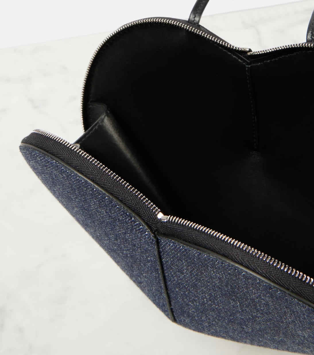 Alaïa - Le Cœur denim shoulder bag