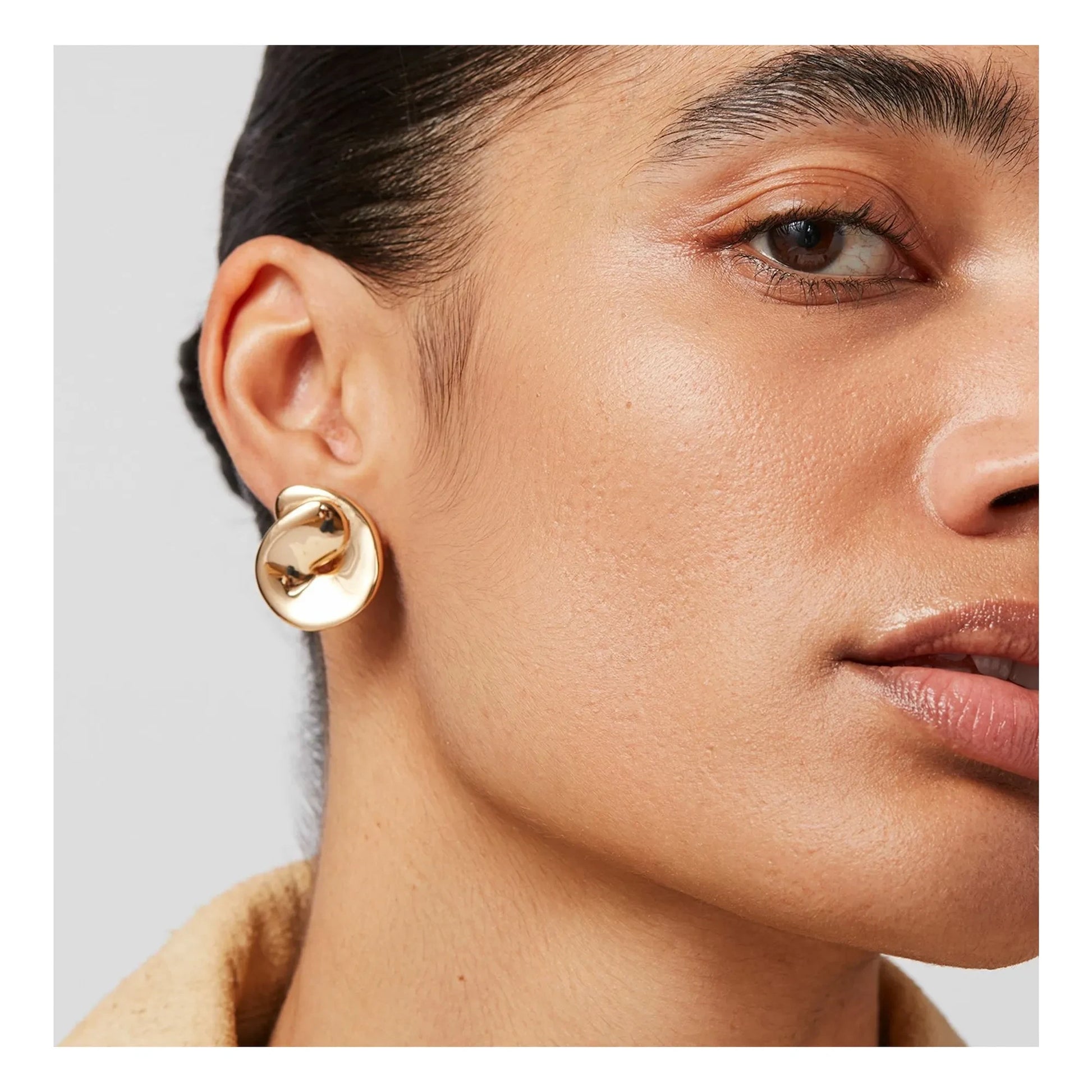 Jenny Bird - Rio Button Earrings | Gold