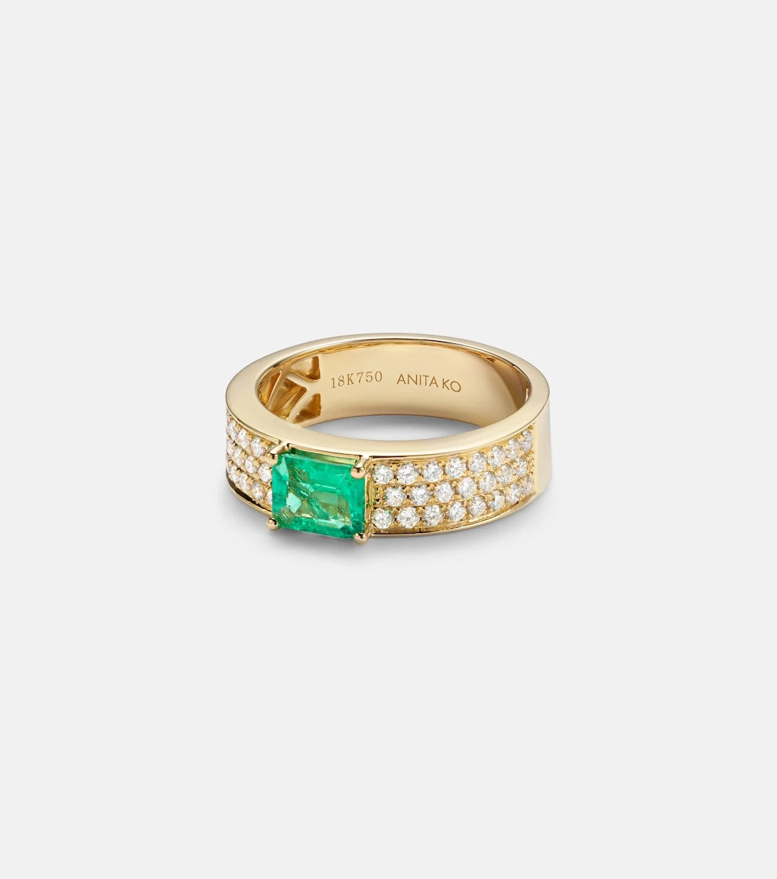Anita Ko - 18kt gold ring with emerald and diamonds