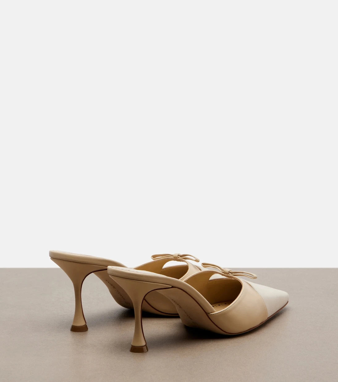 Manolo Blahnik - Tapidpla leather and suede mules