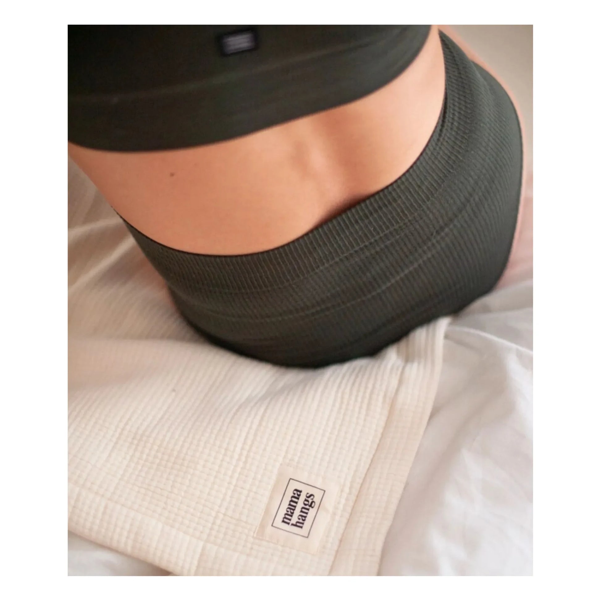 Mama Hangs - Everyday high-waisted panties | Olive