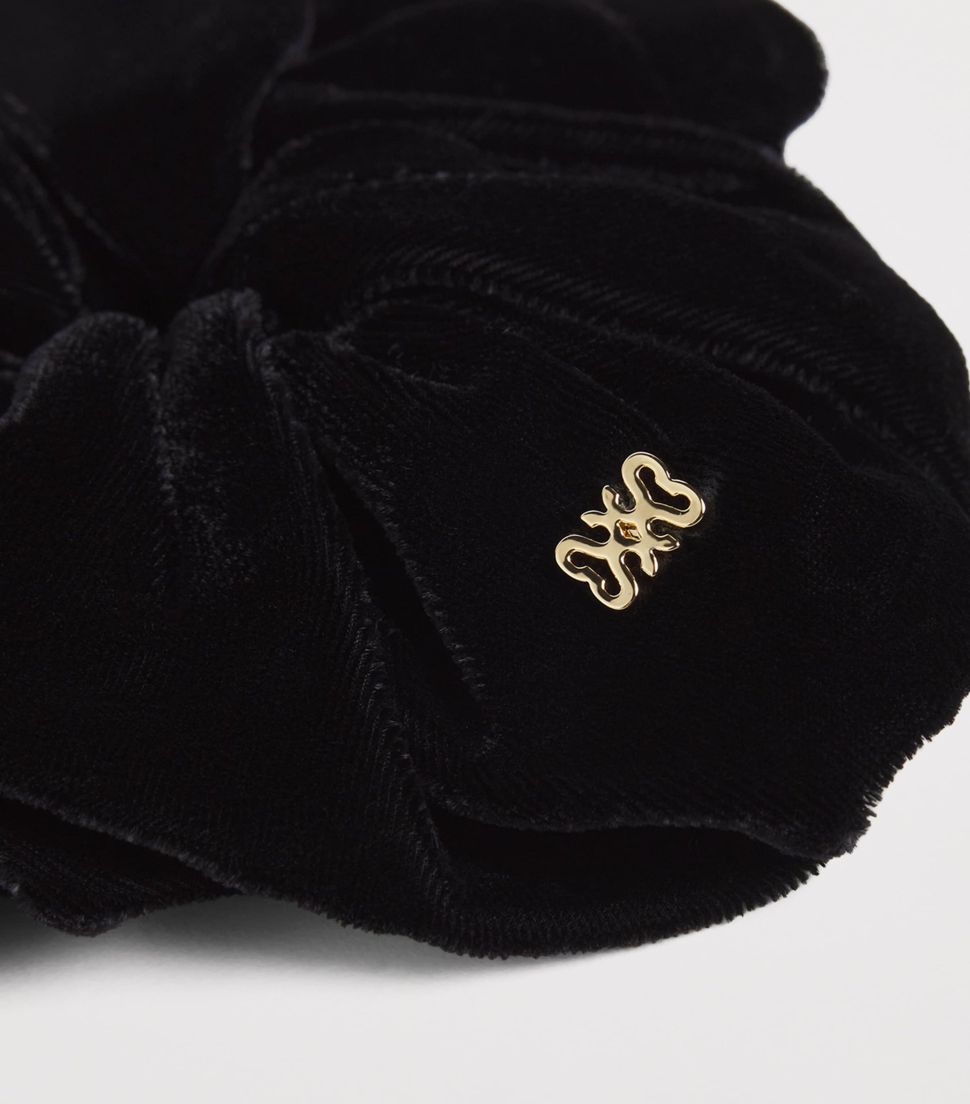Velvet Logo Scrunchie BLACK