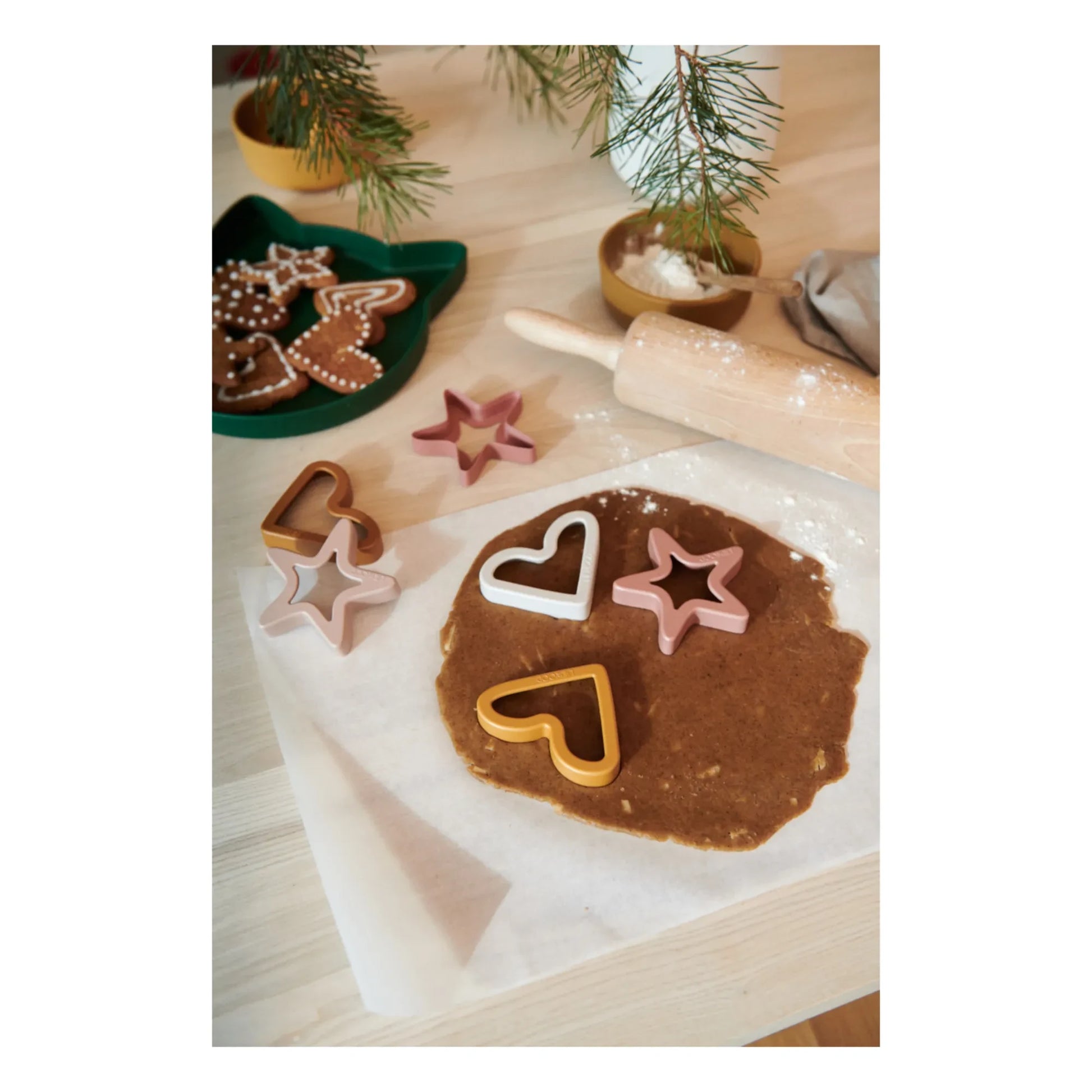 Liewood - Svend Silicone Cookie Cutters | Pink