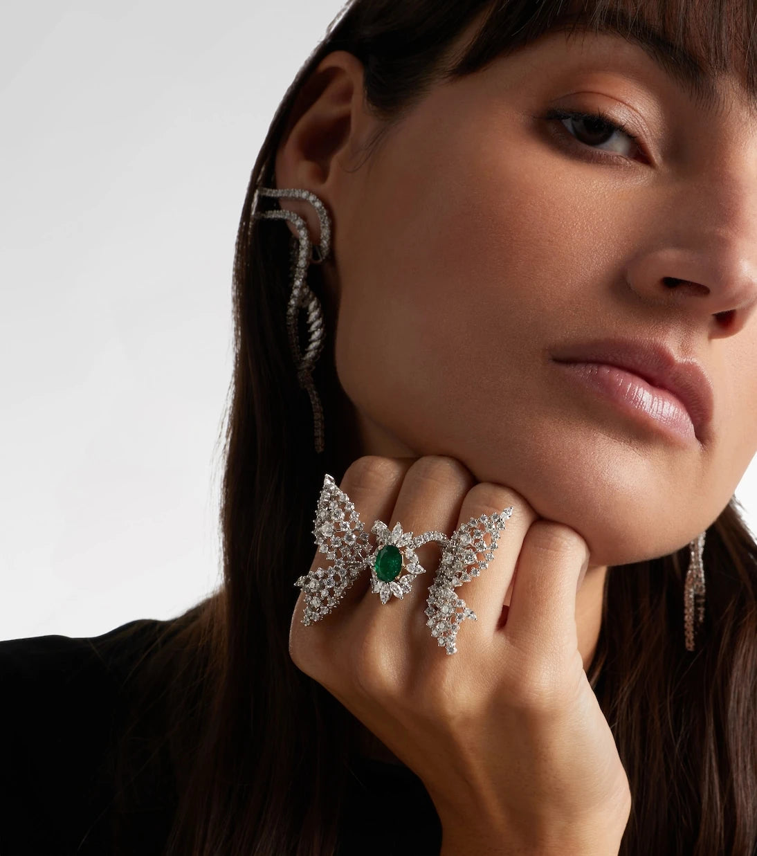Yeprem - Reign Supreme 18kt white gold ring with emerald and diamonds