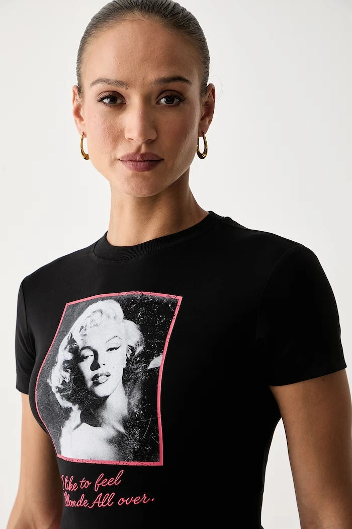 Guess Viskonlu Kadın Crop Top MARILYN MONROE
