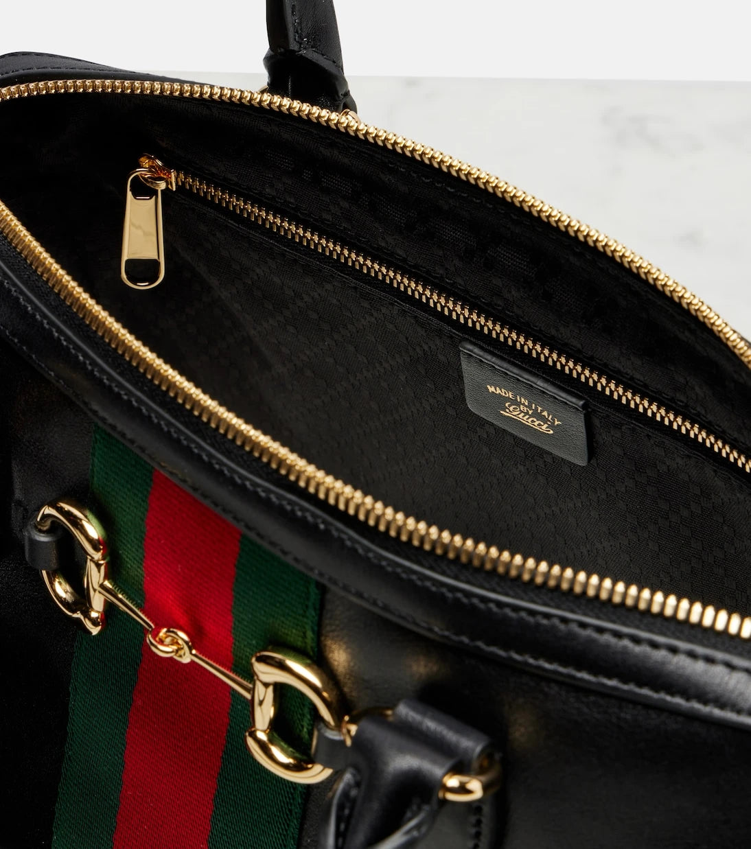 Gucci - حقيبة كتف بورستو متوسطة من الجلد