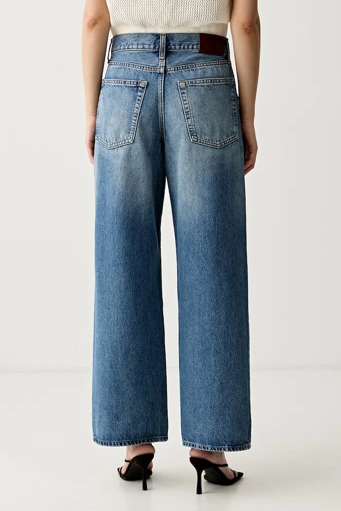 Calvin Klein Jeans дънки relaxed fit дамски