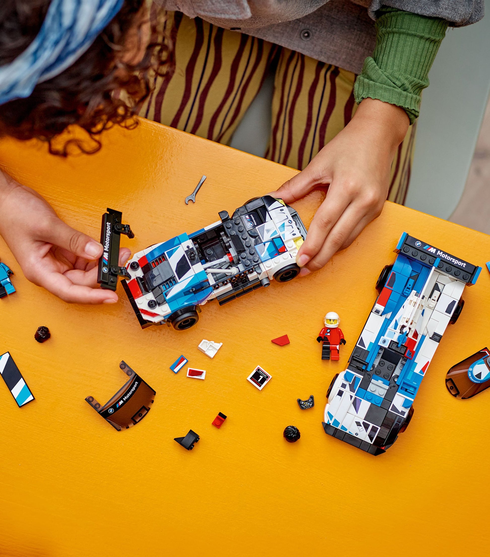 Speed Champions BMW M4 GT3 and BMW M Hybrid V8 76922