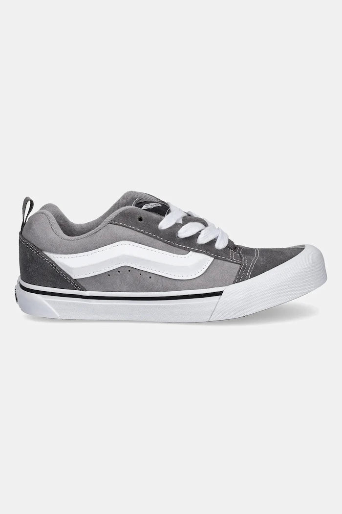 Детски велурени кецове Vans Knu Skool