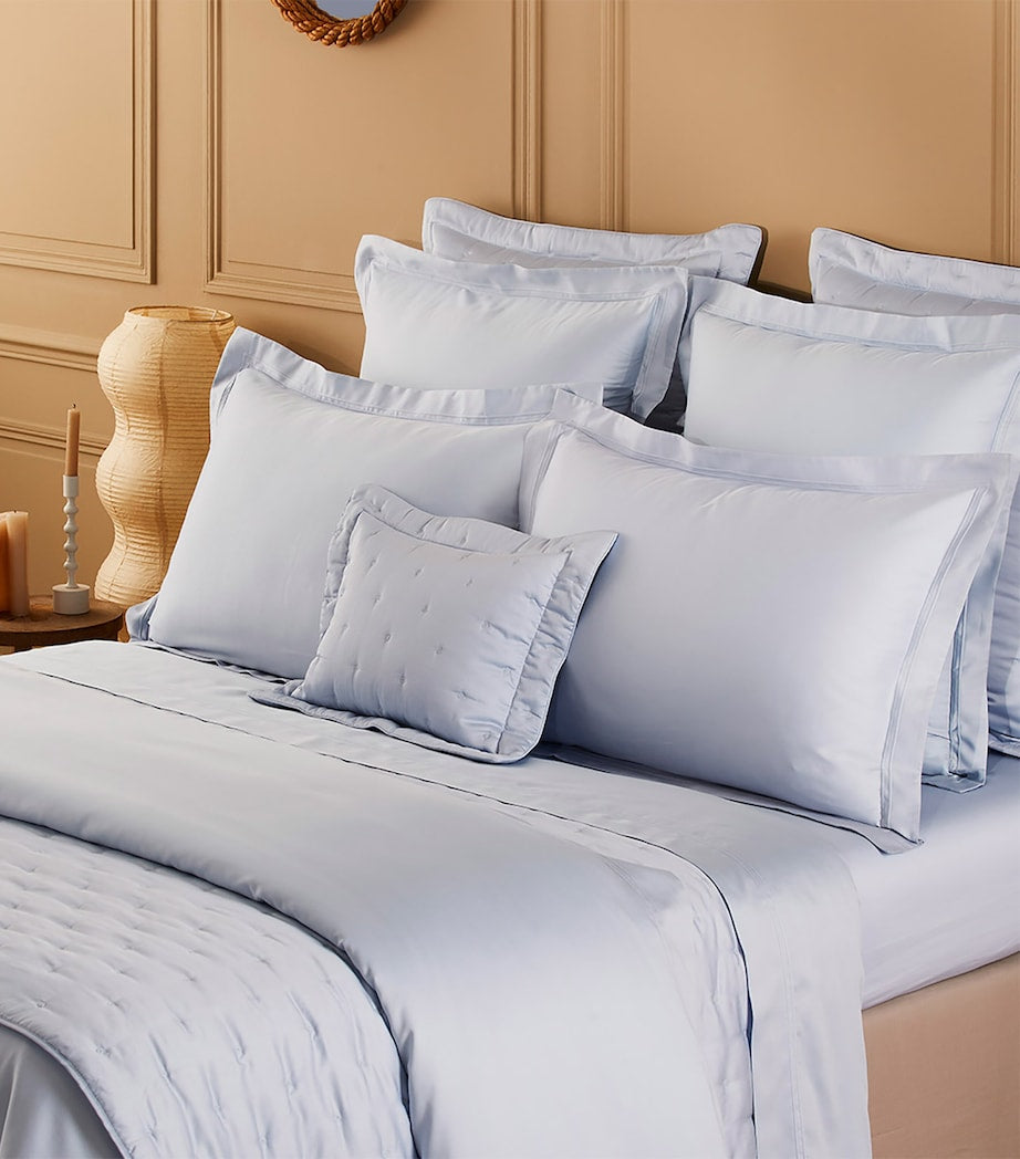 Triomphe Celeste Super King Fitted Sheet (180cm x 200cm)