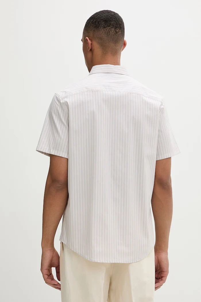 Calvin Klein pamuklu erkek gömleği