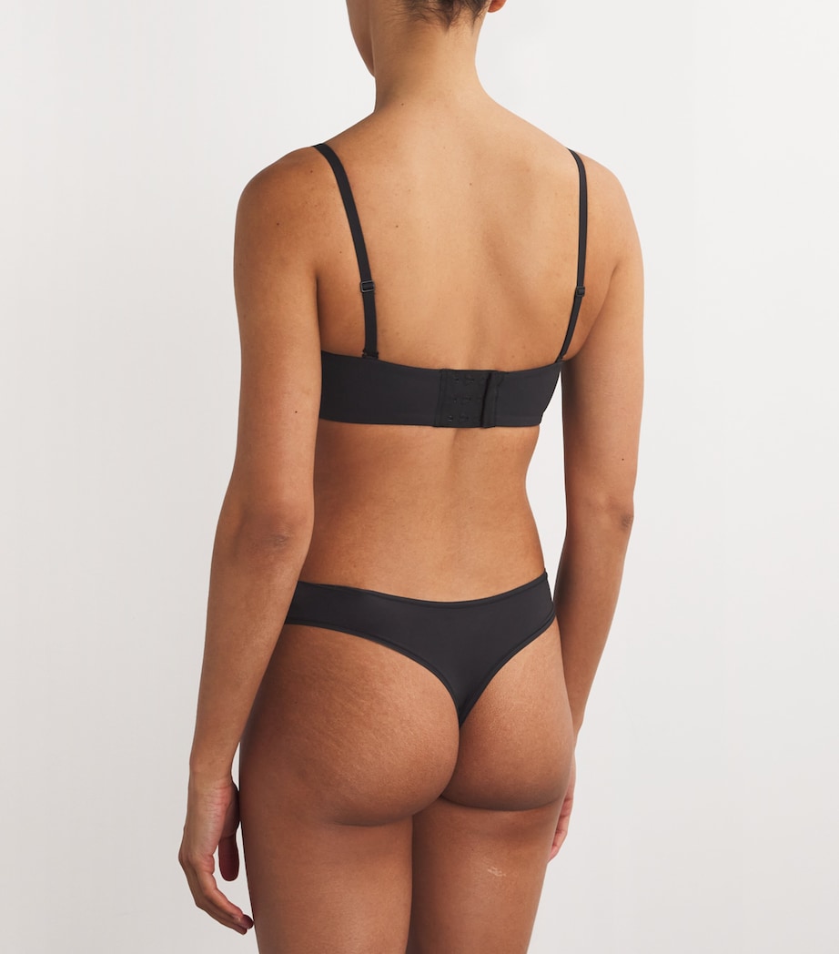 Skims Black Fits Everybody Strapless Bra