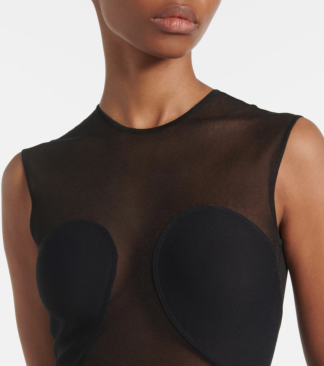 Alaïa - فستان ماكسي مُخاط بقصّات