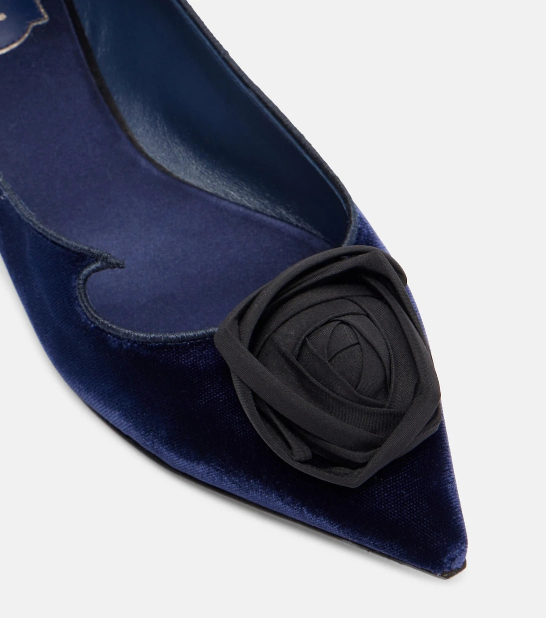 Roger Vivier - Rose Vivier velvet ballet flats