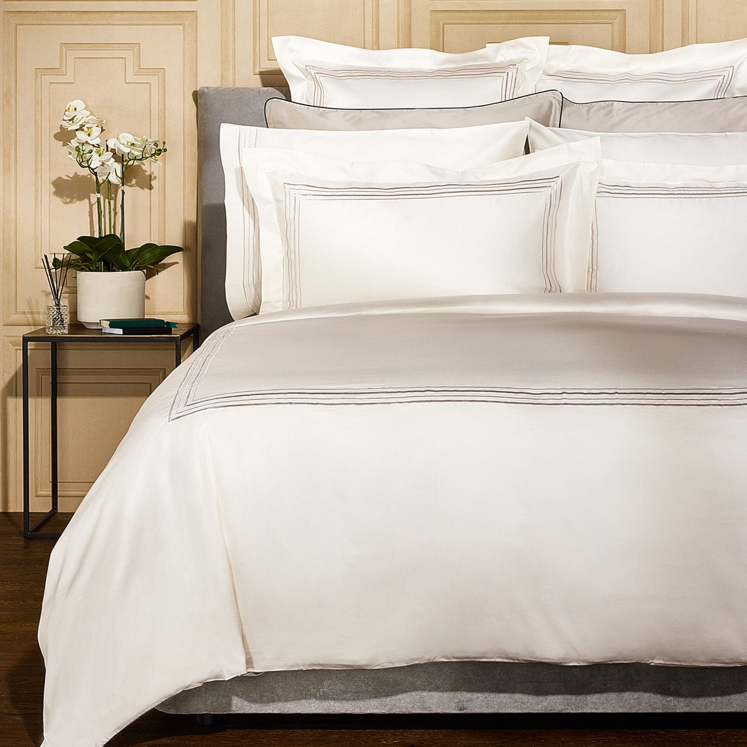 Mayfair Super King Fitted Sheet (180cm x 200cm)