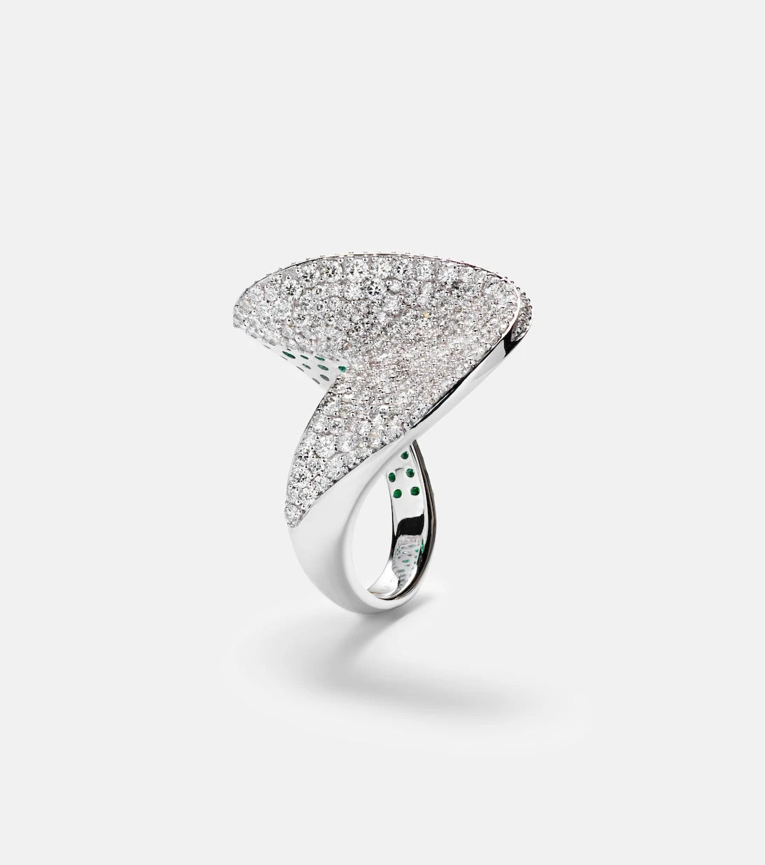 Kamyen - 18kt white gold ring with diamonds and emeralds