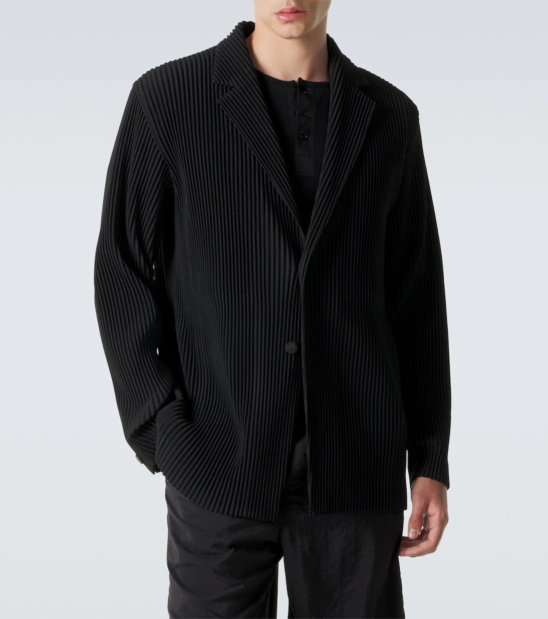 Homme Plissé Issey Miyake - سترة بلايزر مطوية أساسية