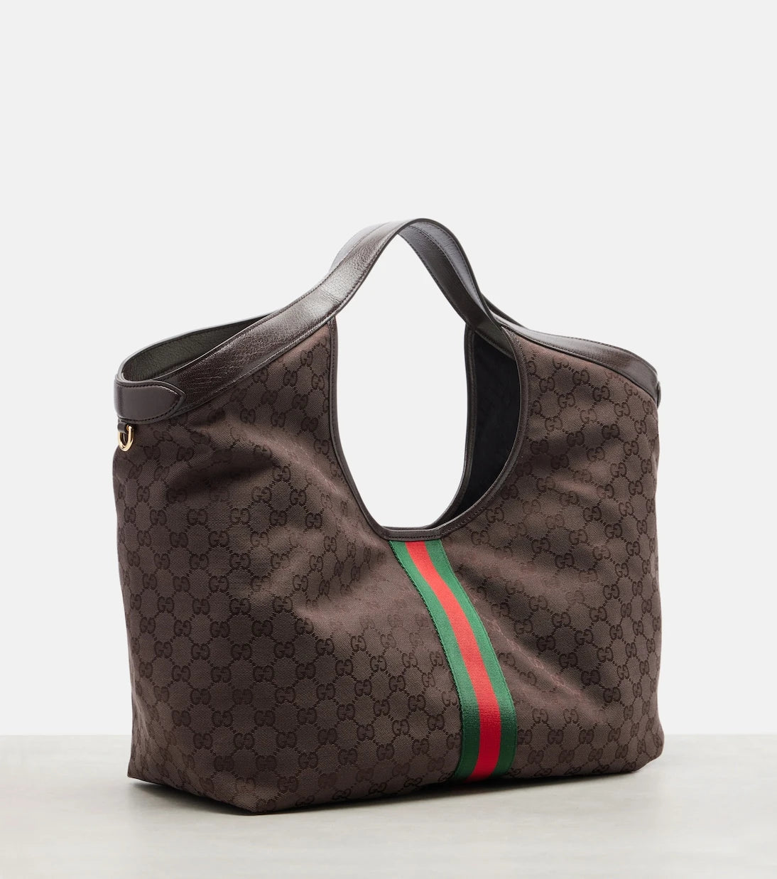 Gucci - حقيبة يد توت غوتشي جيليو الكبيرة من قماش GG