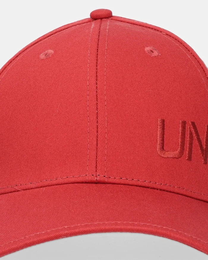 Памучна шапка с козирка United Colors of Benetton