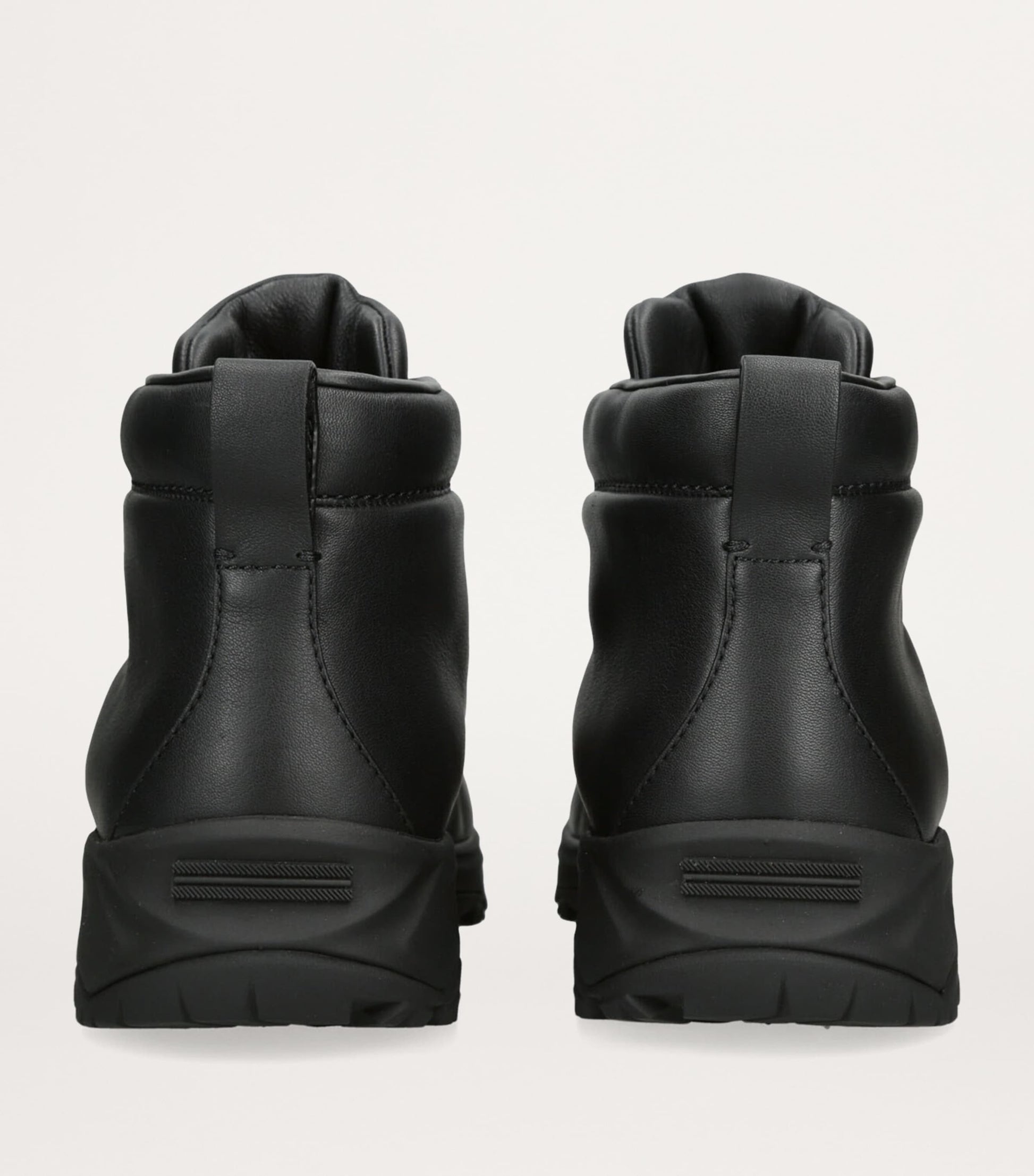 Leather Triple Stitch Vetta Sneakers