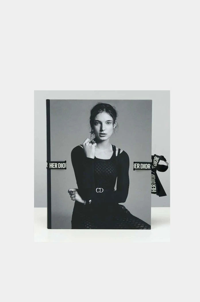 Книга home & lifestyle Her Dior by Maria Grazia Chiuri, Maria Luisa Frisa, English