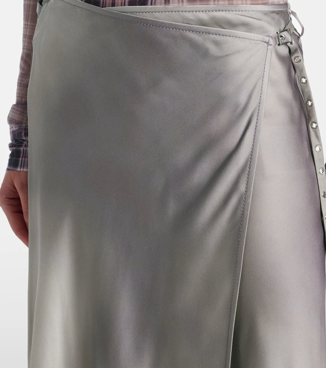Acne Studios - تنورة ساتان ملفوفة