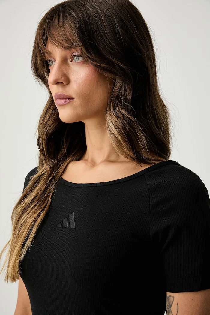 pamuklu adidas elbise