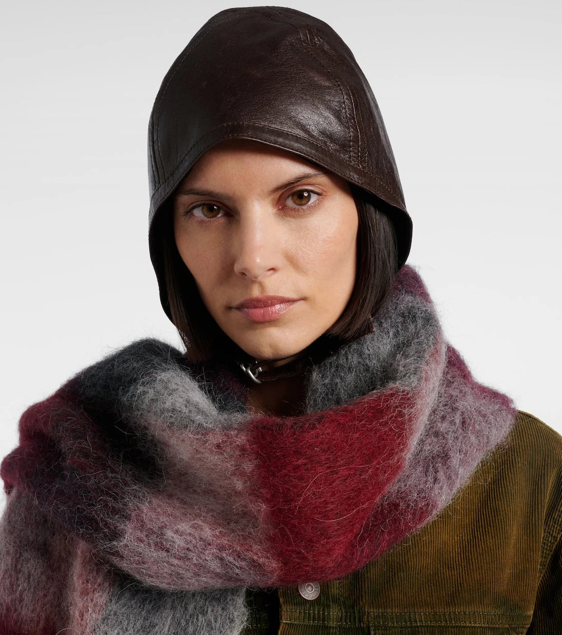 Acne Studios - قبعة بيلمر من الجلد المنقوش