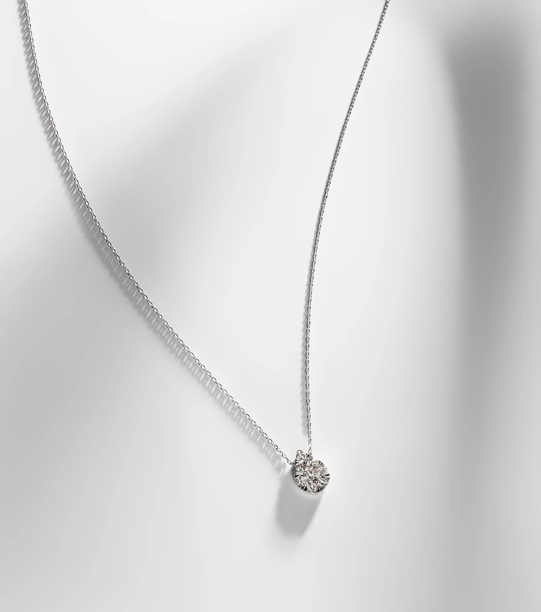 Persée - Floating 18kt white gold necklace with diamonds