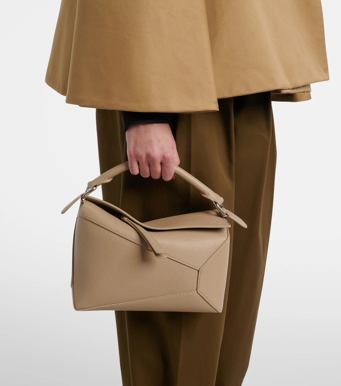 Loewe - حقيبة توت جلد صغيرة Puzzle Edge