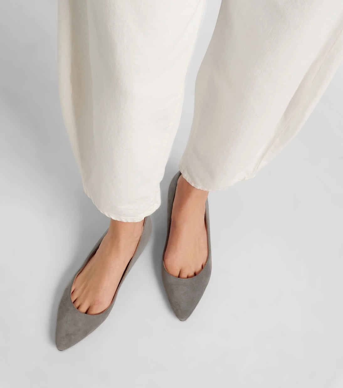 Manolo Blahnik - Lanza BB suede ballet flats