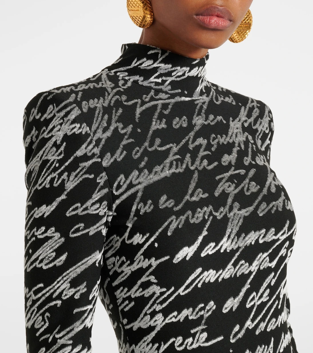 فستان جاكار "رسالة حب" من Balmain