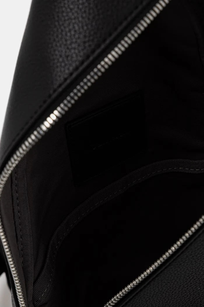 Calvin Klein erkek suni deri omuz çantası