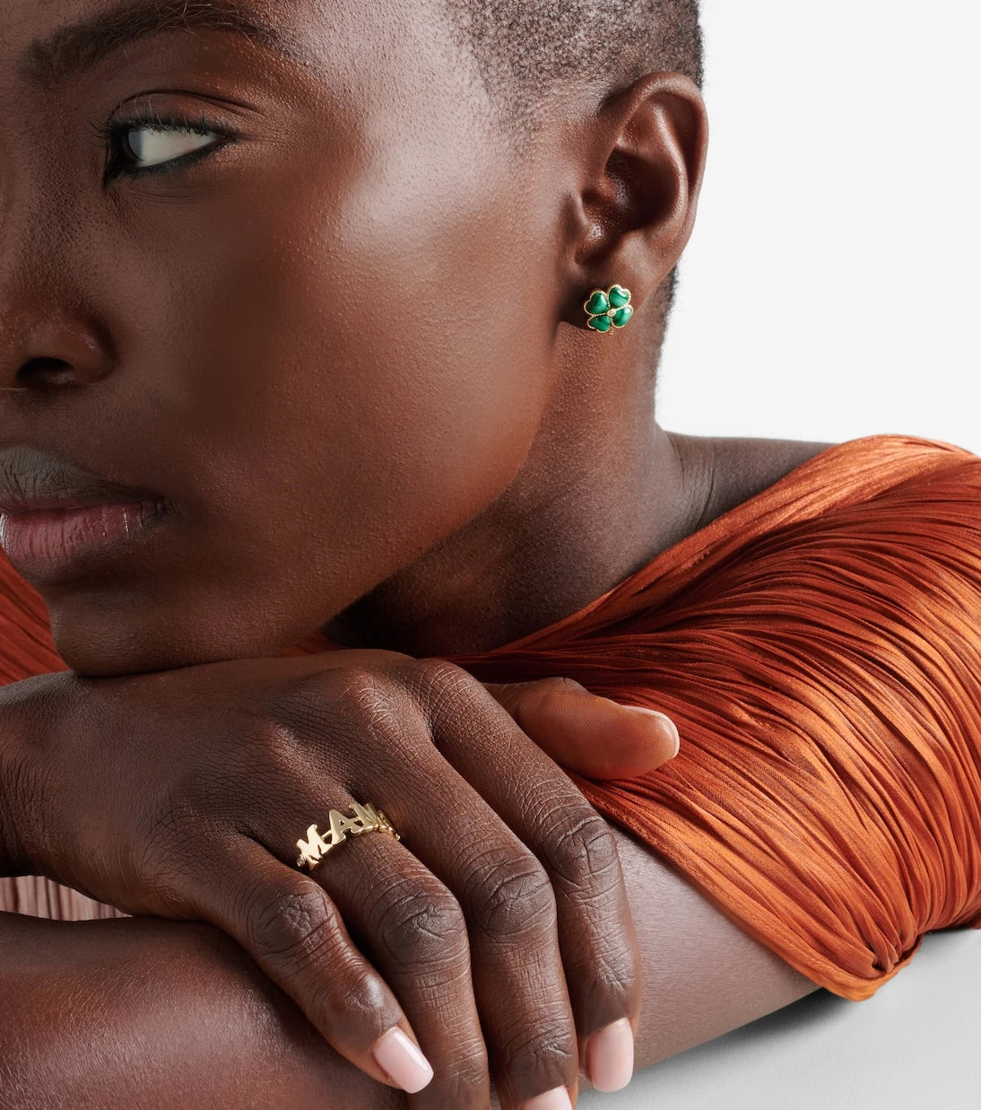 Yvonne Léon - Mama 9kt gold ring with diamonds