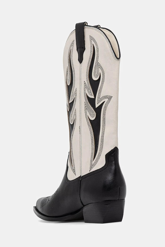 Guess каубойски ботуши дамски от кожа LARGENA