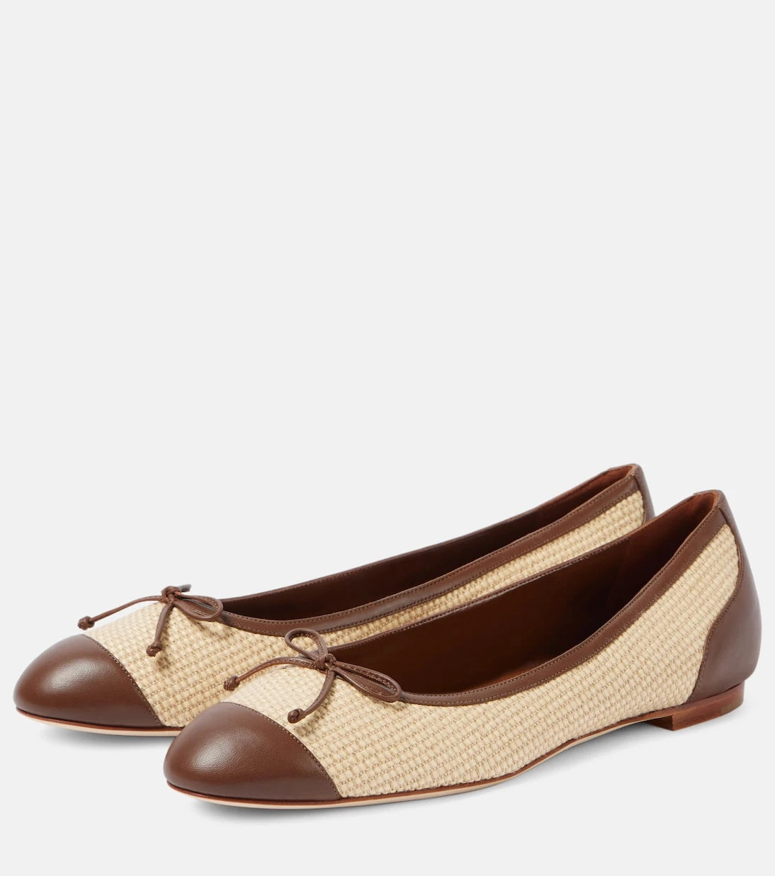 Manolo Blahnik - Capbl raffia ballet flats